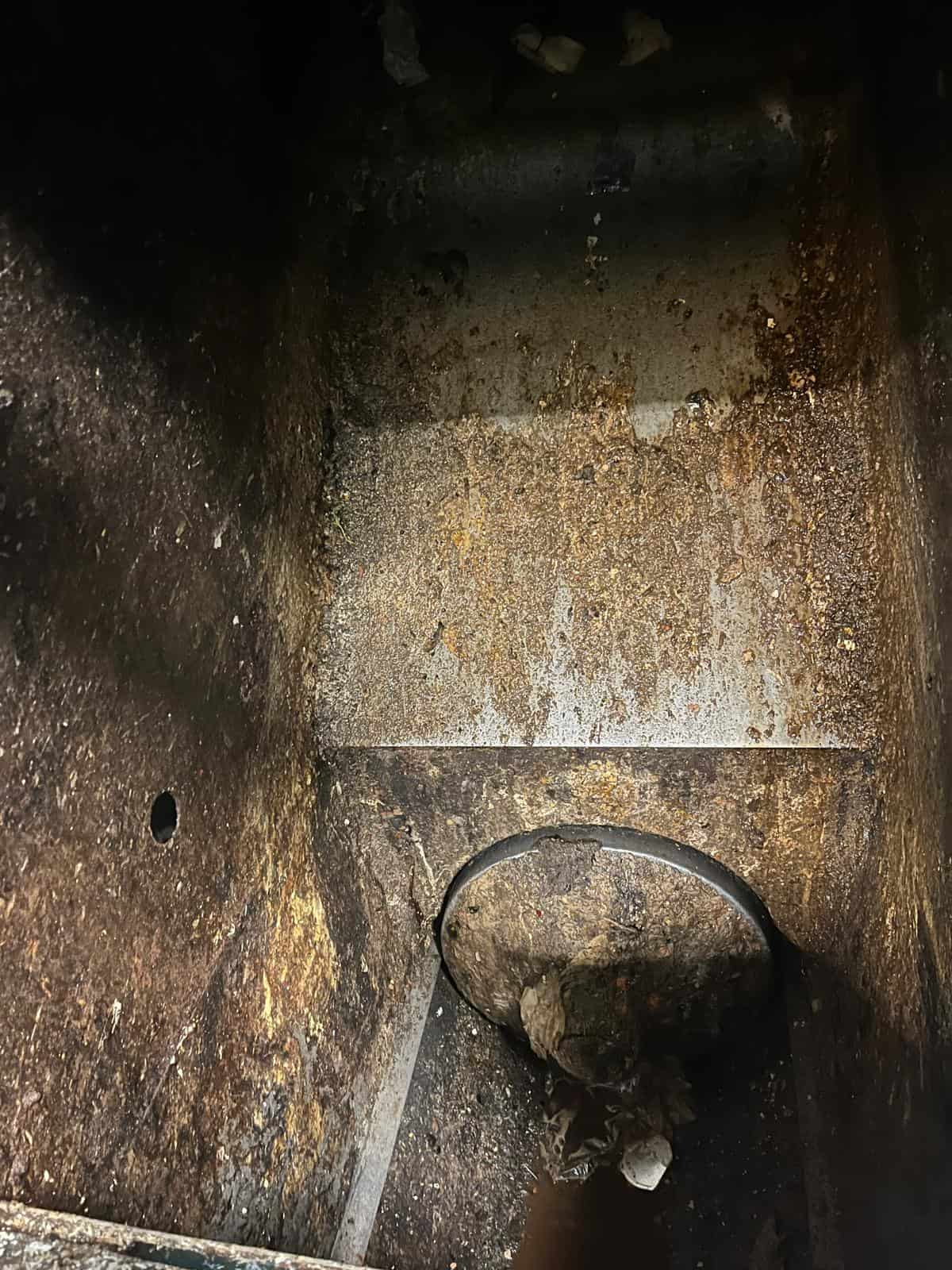 Service - Trash Chute And Compactor Cleaning - Sani Environmental Services